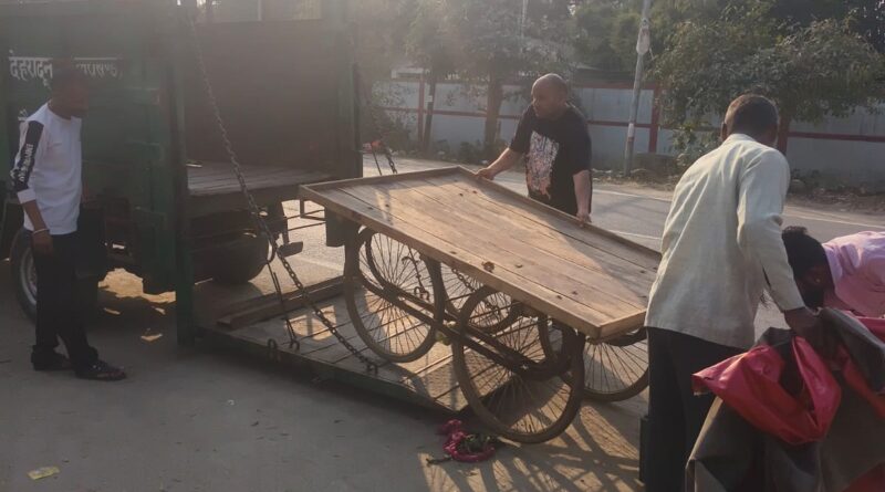 नगर क्षेत्र में अतिक्रमण के खिलाफ नगर निगम ऋषिकेश ने चलाया अभियान