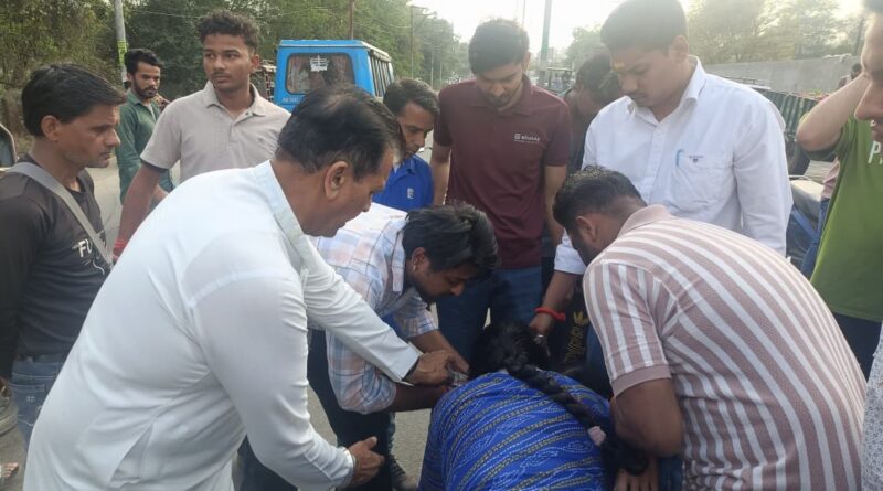 हादसे के बाद मदद को बढ़े हाथ: डॉ. प्रेमचंद अग्रवाल ने दिखाई संवेदनशीलता