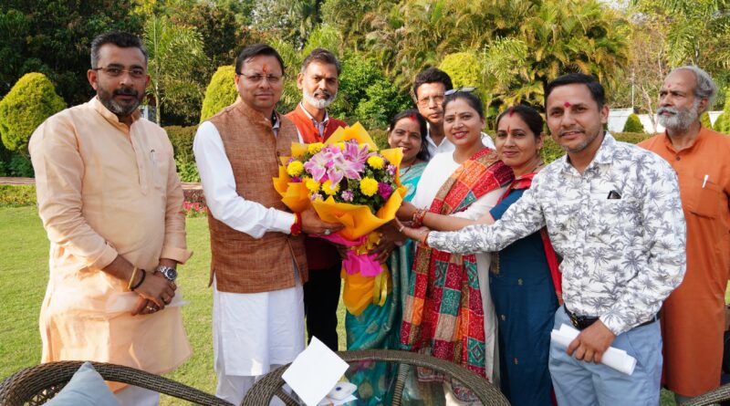 सीएम धामी से मिले भाजपा जिला महामंत्री प्रतीक कालिया, ऋषिकेश की समस्याएं रखीं सामने