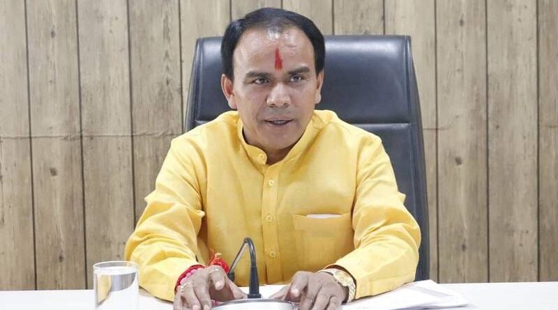 कोई भी छात्र किताबों से वंचित न रहे – शिक्षा मंत्री डॉ. धन सिंह रावत