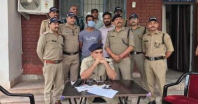 1 लाख का इनामी फरार आरोपी ऋषिकेश से गिरफ्तार