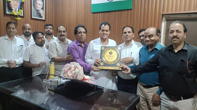 ऋषिकेश: अधिवक्ताओं ने जताया आभार, विधायक निधि से मिला फर्नीचर बना सहारा