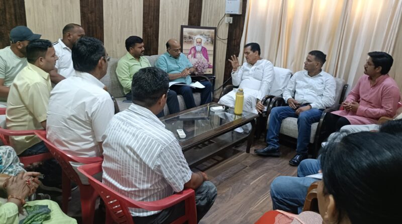 बरसात से पहले बाढ़ सुरक्षा पर मंथन, विधायक डॉ. प्रेमचंद अग्रवाल ने दिए सख्त निर्देश