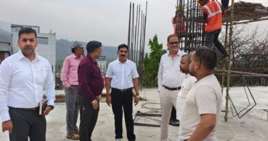 महापौर शम्भू पासवान ने बहुमंजिला पार्किंग निर्माण कार्य का किया निरीक्षण