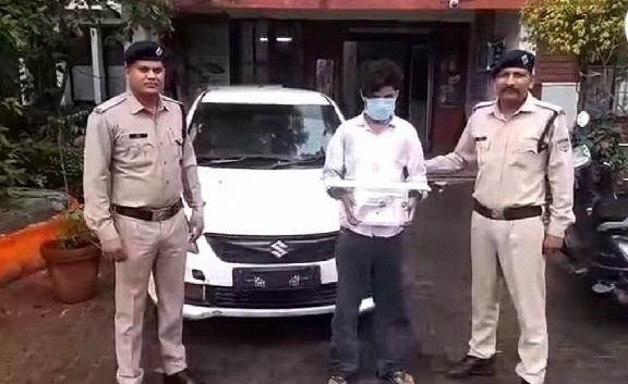 ऑपरेशन प्रहार: पुलिस पर फायरिंग करने वाला अंतरराज्यीय वाहन चोर गिरफ्तार