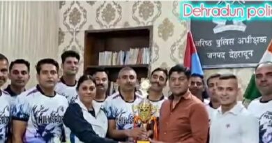 दून पुलिस ने फिर लहराया परचम, 12वीं बार वॉलीबॉल चैंपियन बनी