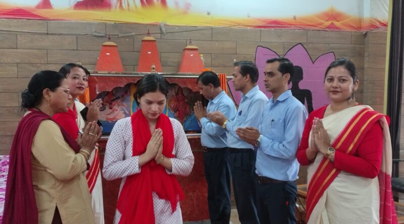 बुद्ध पूर्णिमा की पूर्व संध्या पर सरस्वती विद्या मंदिर इंटर कॉलेज में हुआ प्रेरणादायी कार्यक्रम