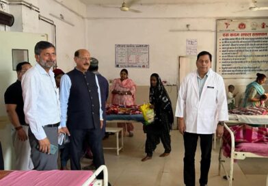 स्वास्थ्य मंत्री सुबोध उनियाल ने महिला चिकित्सालय का किया औचक निरीक्षण