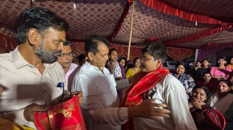हरिपुर कला में मेधावी विद्यार्थियों का सम्मान, डॉ प्रेमचंद अग्रवाल ने बढ़ाया उत्साह