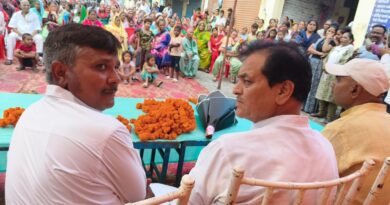 जनता के बीच पहुंचे डाॅ.अग्रवाल , कृष्णा नगर की समस्याओ पर हुआ सीधा संवाद
