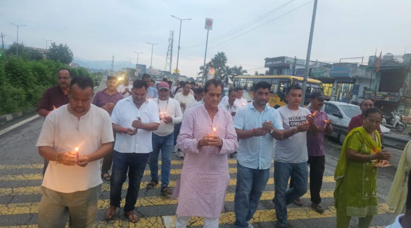 नेपाल त्रासदी: छिद्दरवाला में श्रद्धांजलि सभा, पीड़ित परिवारों के लिए की प्रार्थना